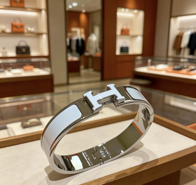 Hermes Bracelet 05yxs09